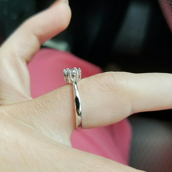 Ladies ring - Picture 3 of 5