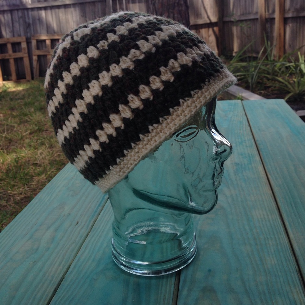 🍄 Uni-sex Hand spun merino wool hat