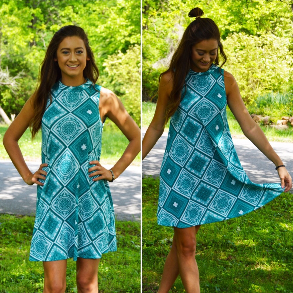 Boutique By Design Sleevless Green White Dress