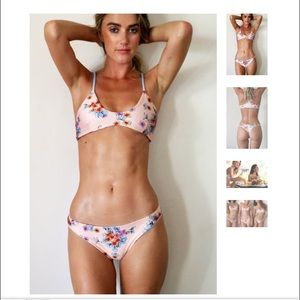 BNWT LALI +LAYLA