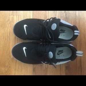 Nike Prestos
