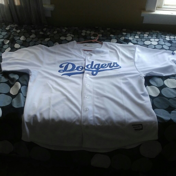Clayton Kershaw jersey - Picture 1 of 4
