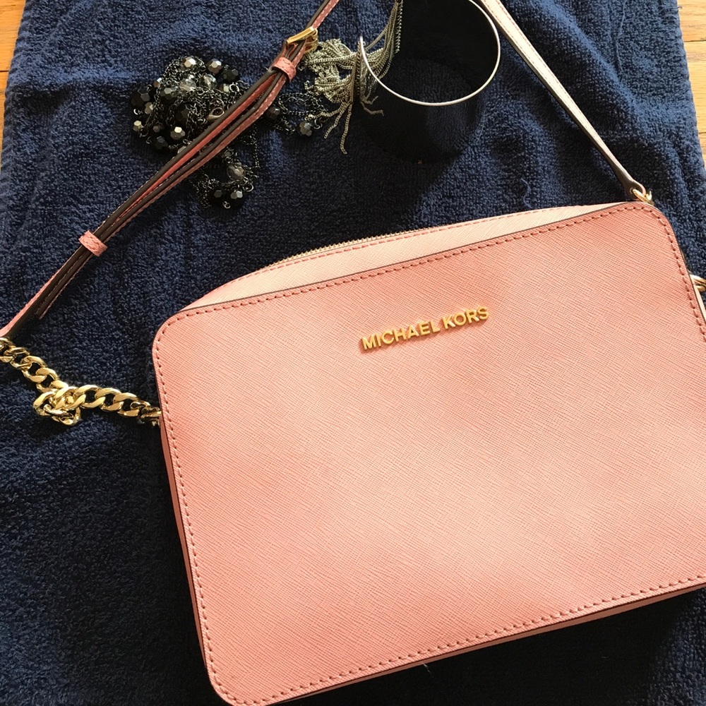 SOLD💵💵Crossbody michael kors purse
