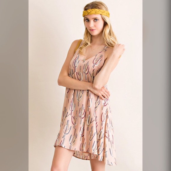 Last 1! 🎉HP🎉Cactus 🌵 print fully lined dress! - Picture 3 of 4