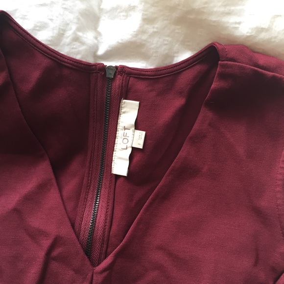 {LOFT} Burgundy V Neck Ponte Sheath Career Dress - Picture 3 of 3