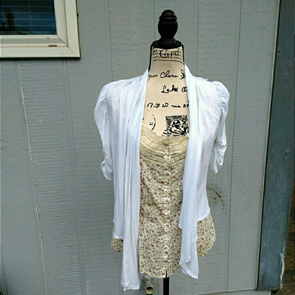 Lace Back High-Low Cardigan - Picture 2 of 3