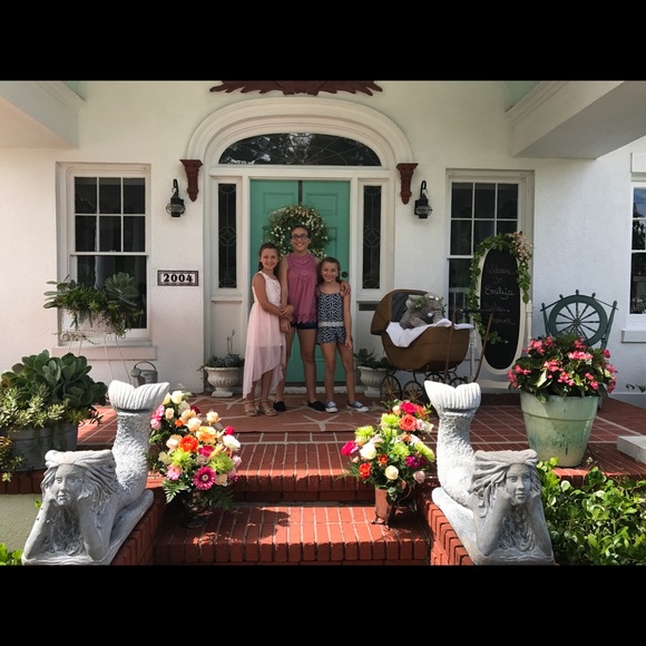 Meet your Posher, Carrie - Picture 2 of 8