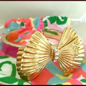 Lilly Pulitzer Pink and Gold Bracelet / Bangle Lilly Pulitzer Pink and Gold Bracelet / Bangle