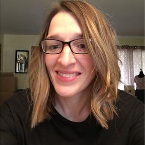 Meet your Posher, Laura