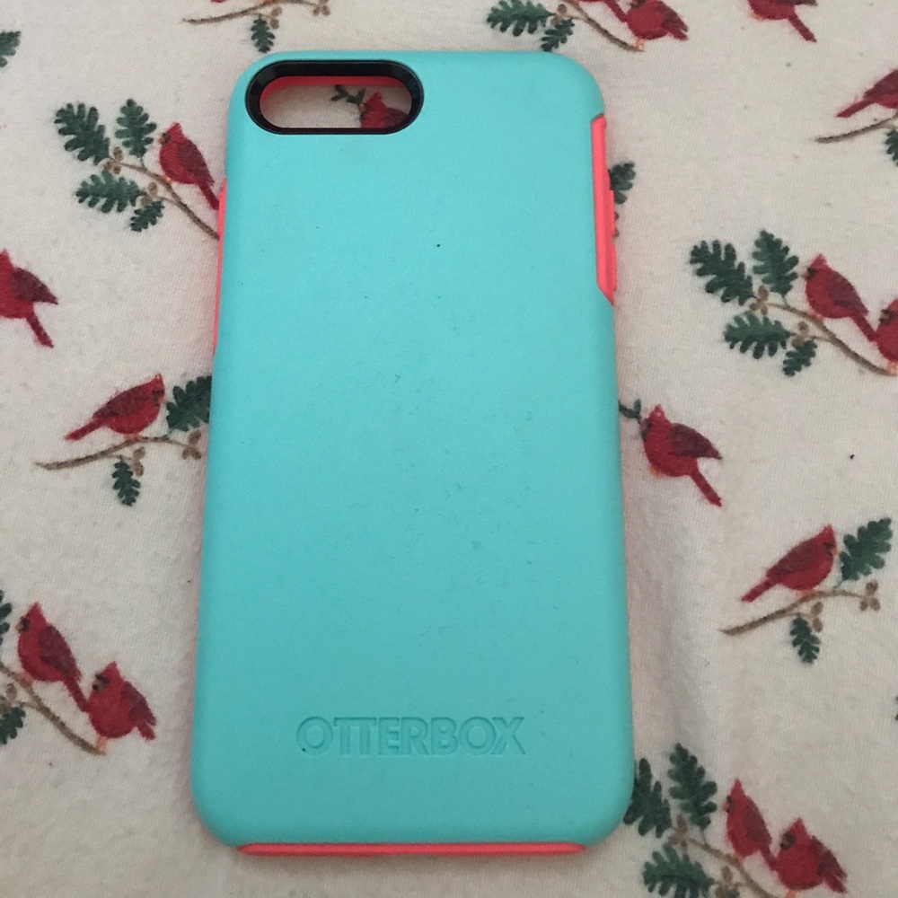 iPhone 7 Plus Otterbox symmetry case