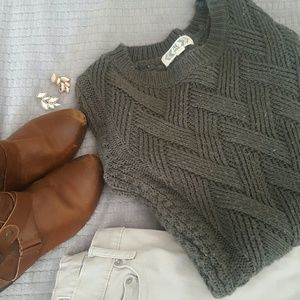 Pink Rose Green Sweater