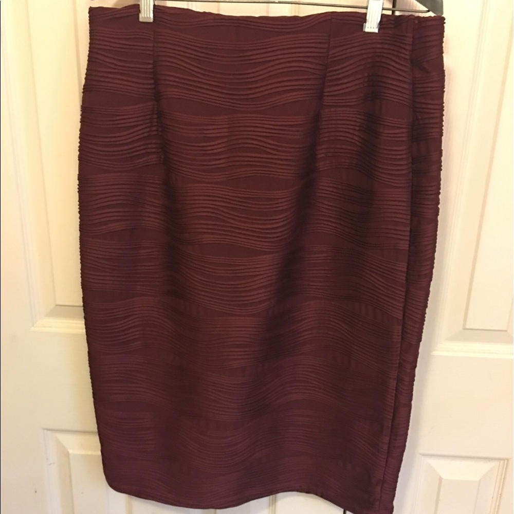 Cato mid-calf solid skirt