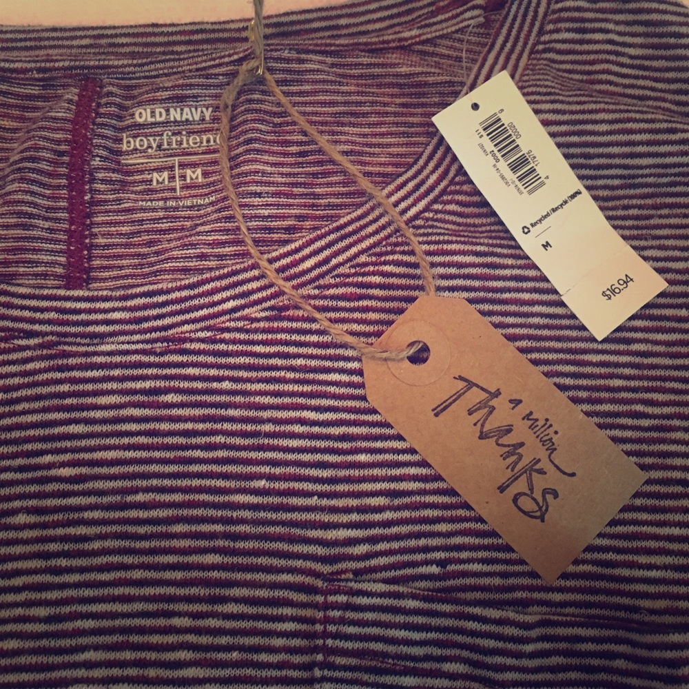 BNWT- Old navy boyfriend top size medium M11