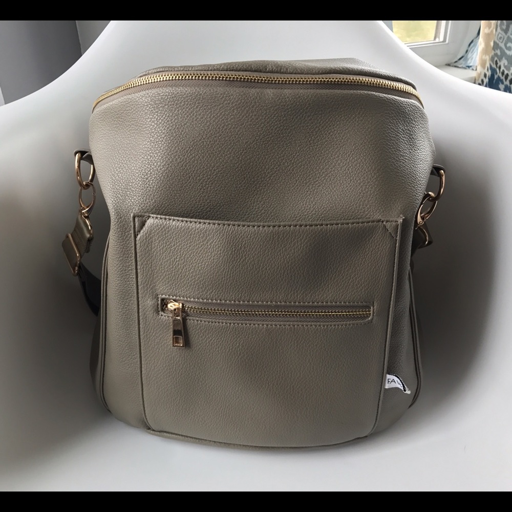 Stone Gray Fawn Design Bag