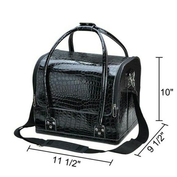 Handbags - New! MakeUp Train Case