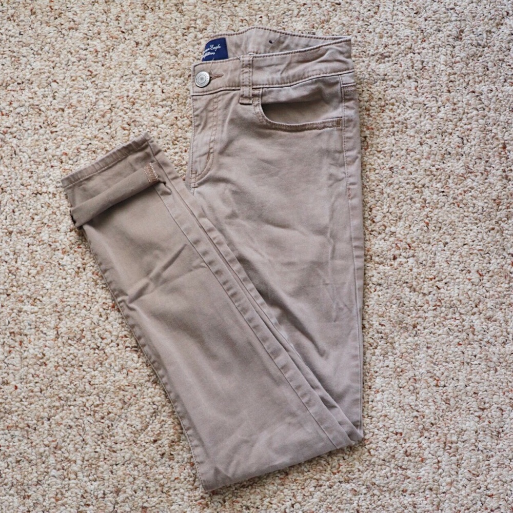 American Eagle Outfitters size 6