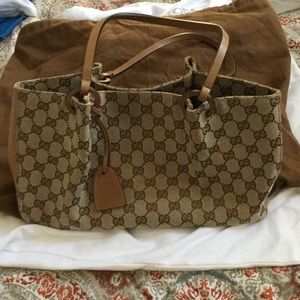 Vintage Gucci small tote 😊