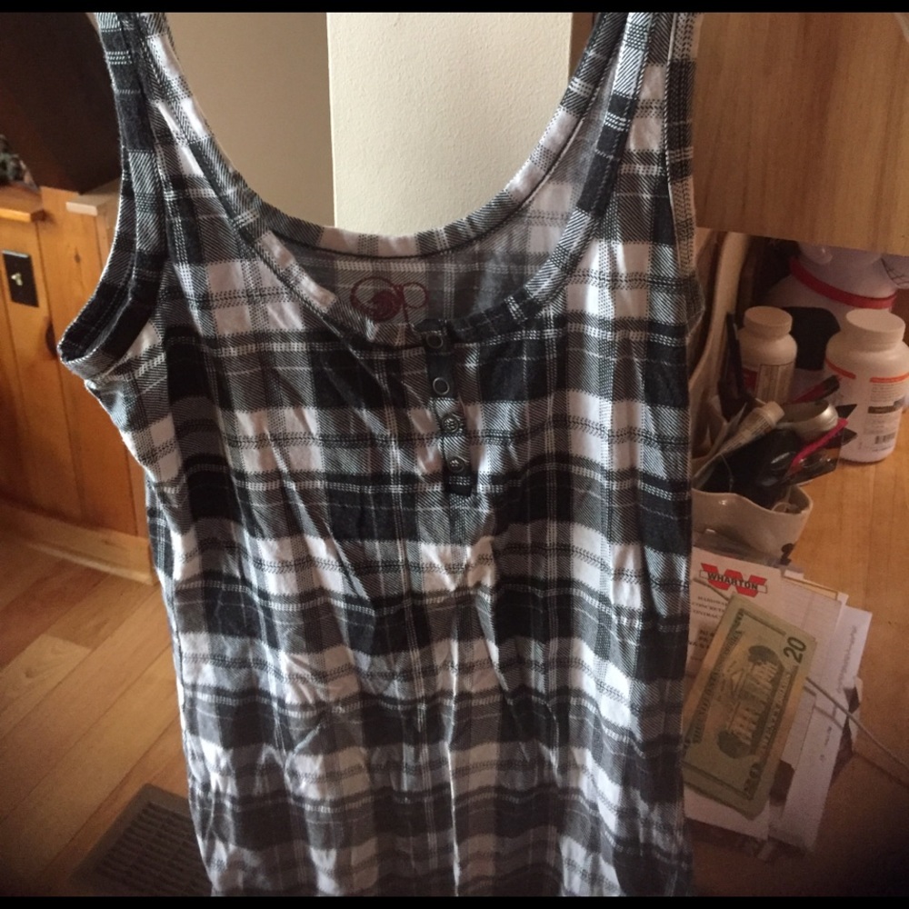 Black and white tank top