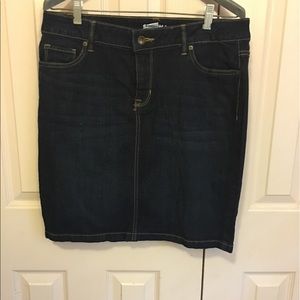Sonoma dark wash denim skirt