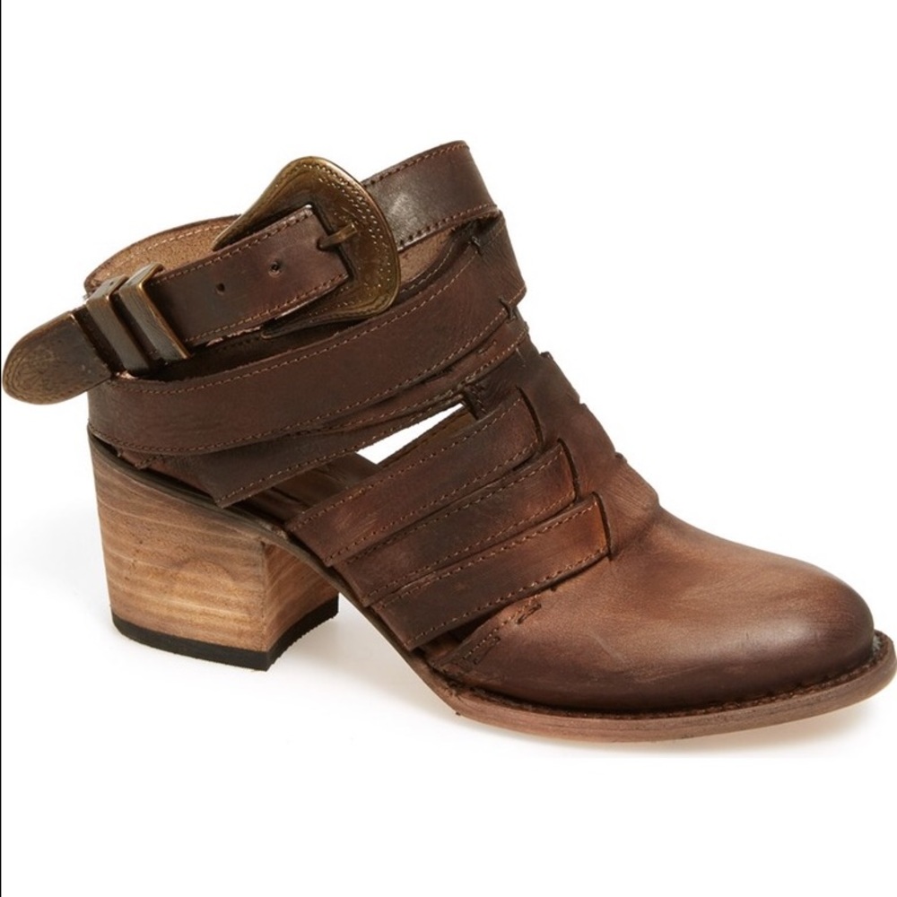 Freebird by Steve Madden Mules