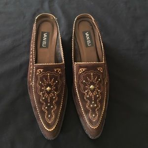 Van Eli mules
