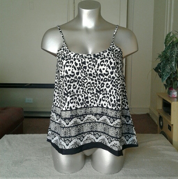Tops - Bella Moda Black and White Designed Top
