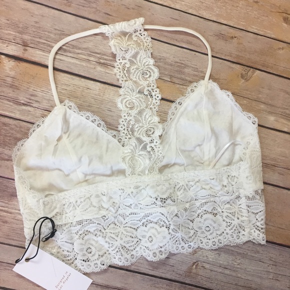 S-L Sexy Ivory Lace Bra top w/ a T-bar back - Picture 2 of 6