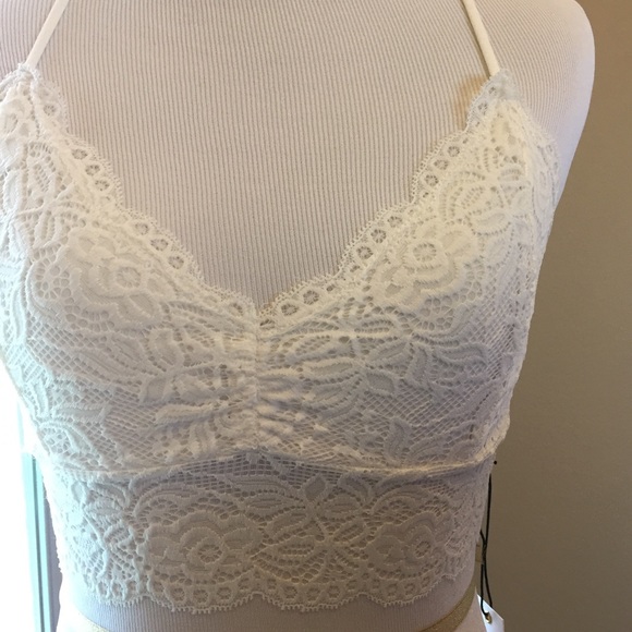 S-L Sexy Ivory Lace Bra top w/ a T-bar back - Picture 3 of 6