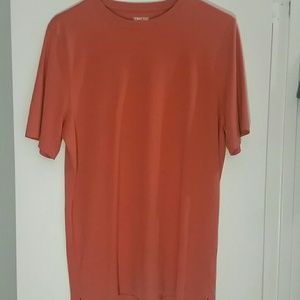 Kirkland salmon colored t-shirt