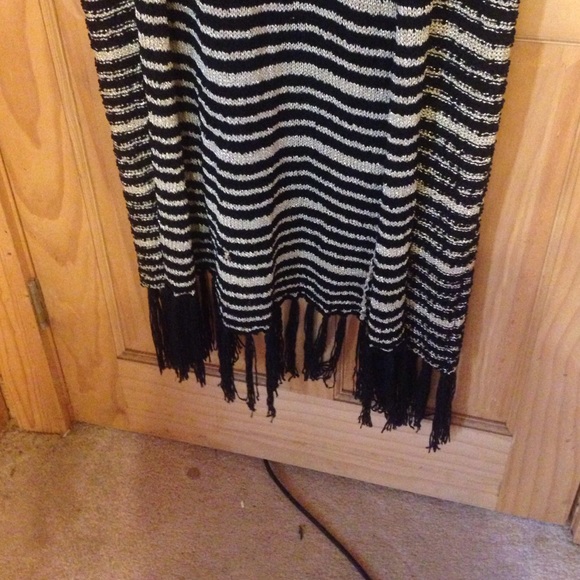 Cover Jacket - Picture 3 of 3