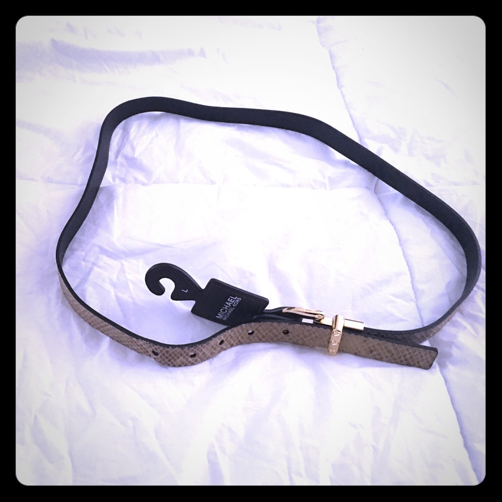 Micheal Kors Belt - Picture 2 of 5