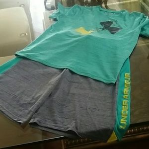 Under Armour Boys Large shorts and matching shirt