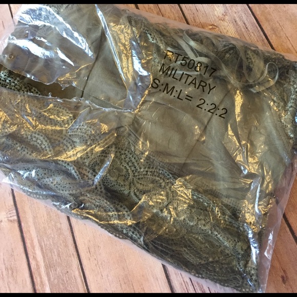 Lace Bandeau Top - Military - Picture 6 of 6