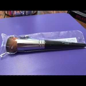Liquid Foundation Brush