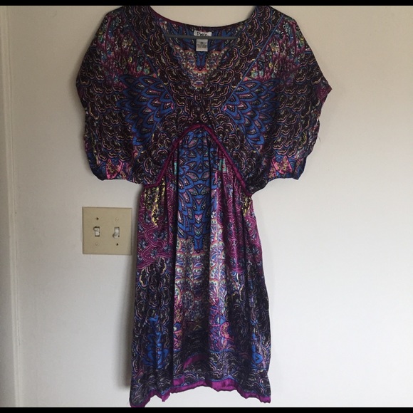 Dress - Picture 1 of 2