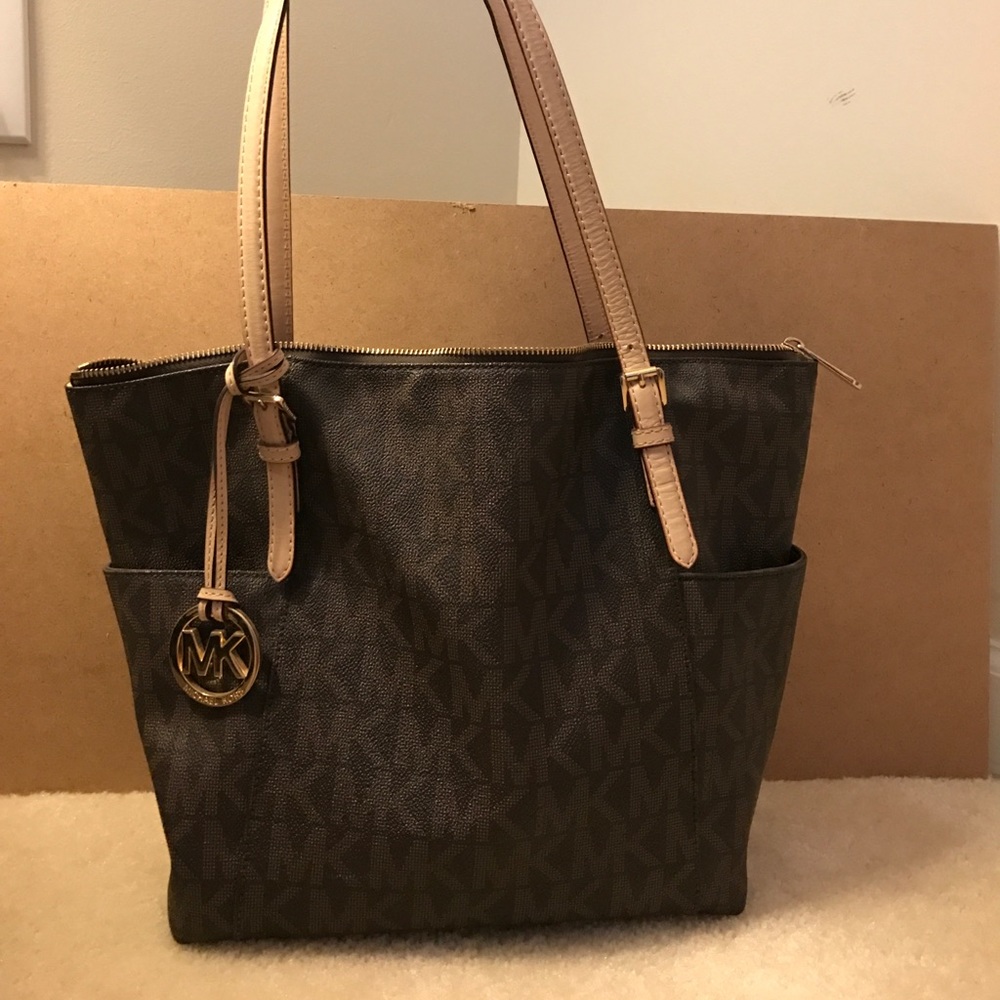 FLASH SALE🔥 Michael Kors Purse