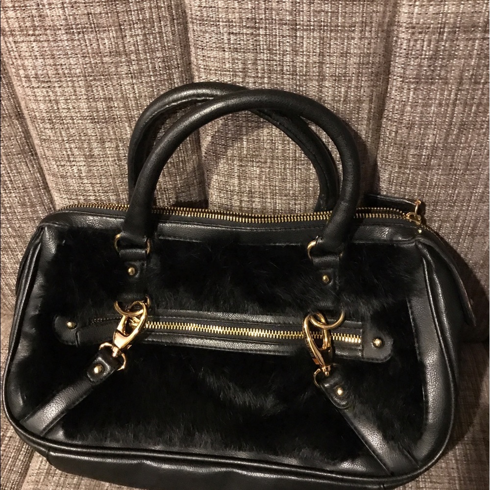 BCBG BLACK Soft RABBIT FUR LEATHER PURSE HANDBAG
