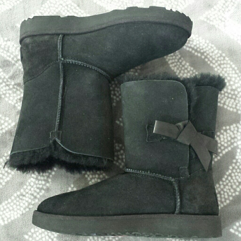 UGG Classic Knot Short Boots