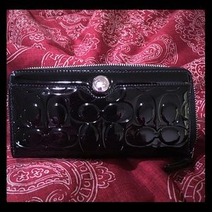 💖 COACH 💖 black patent leather wallet