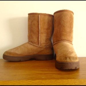 ‼️Light tan UGG Boots size 6‼️