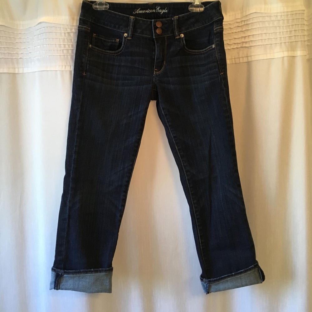 American Eagle Capris Jeans