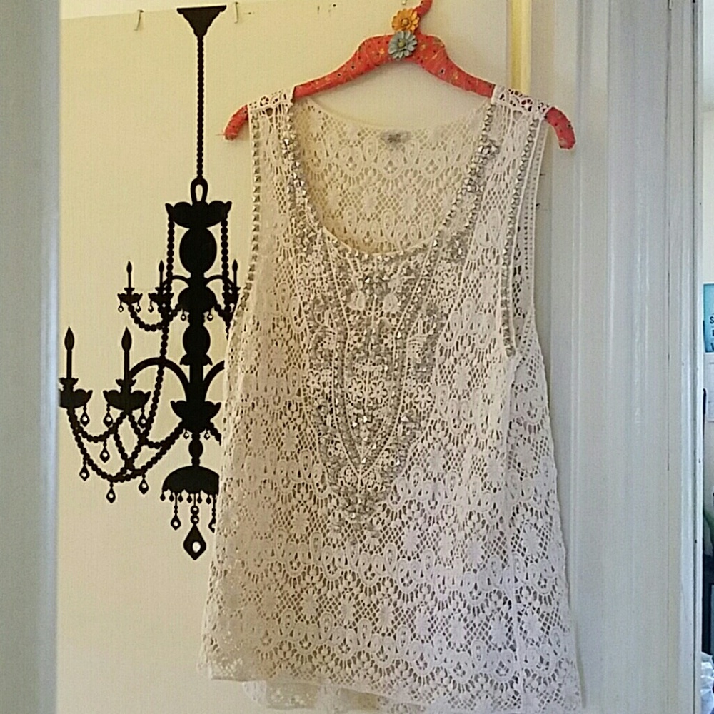 Adorable lacy tank with embellishments