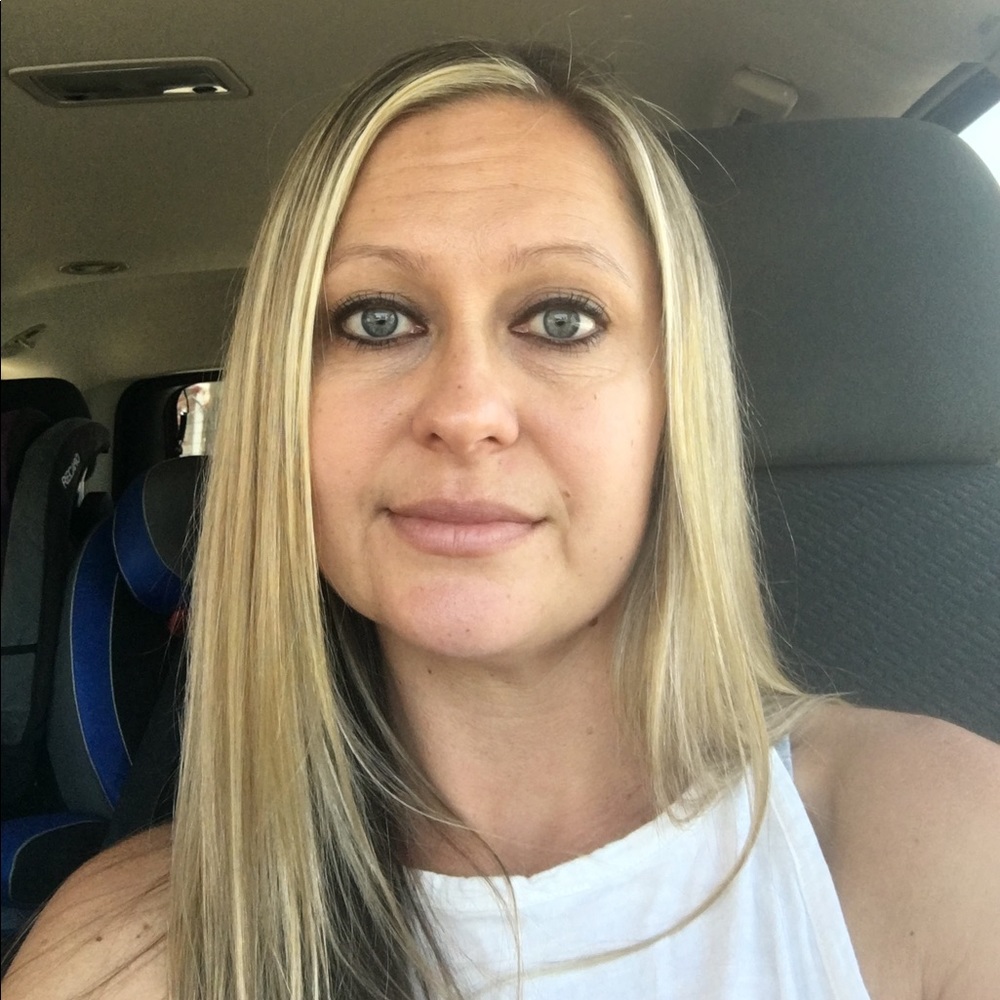 Meet your Posher, Amie