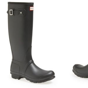 Size 9 Hunter Rain Boots