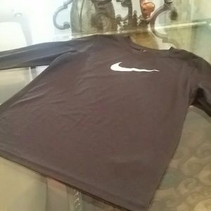 NIKE dri fit BOYS large