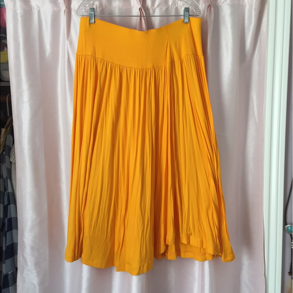 Loft sz Large Marigold skirt