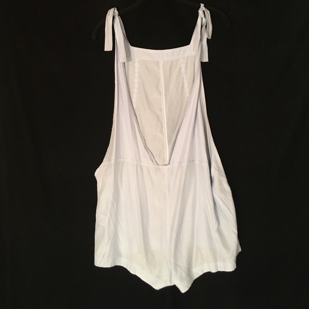 🎉SALE🎉 Urban Outfitters Romper - Picture 4 of 6