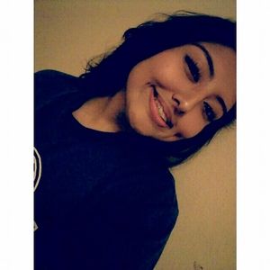 Meet your Posher, Lesly