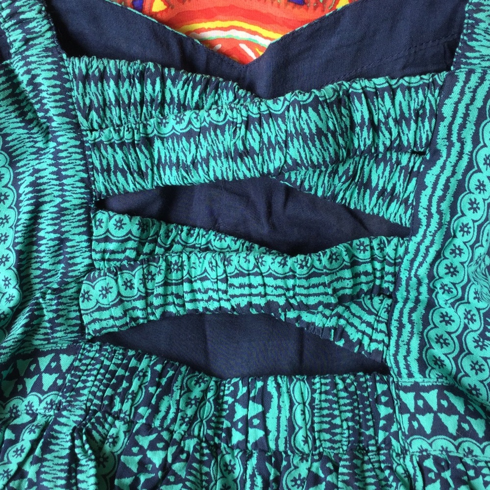 Dress - Picture 4 of 5