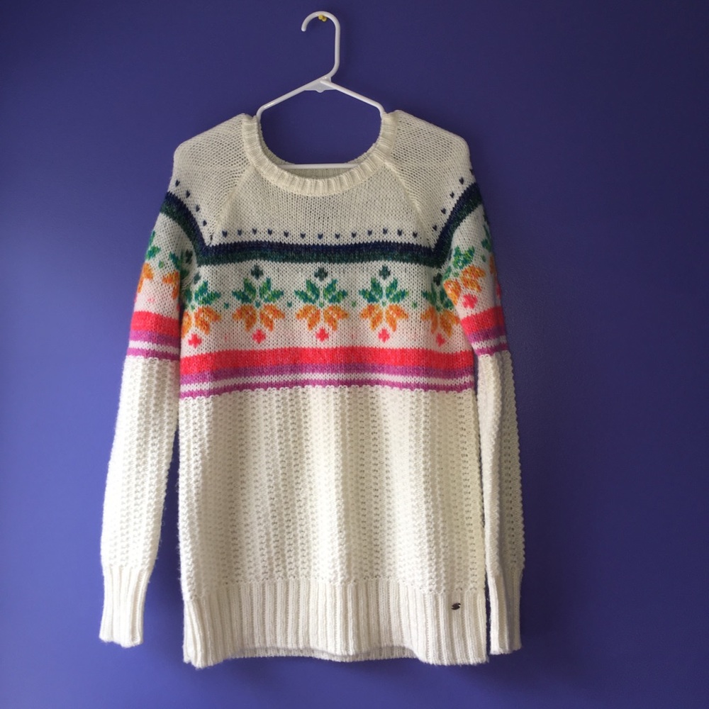 White Snow Flake Patterned Sweater